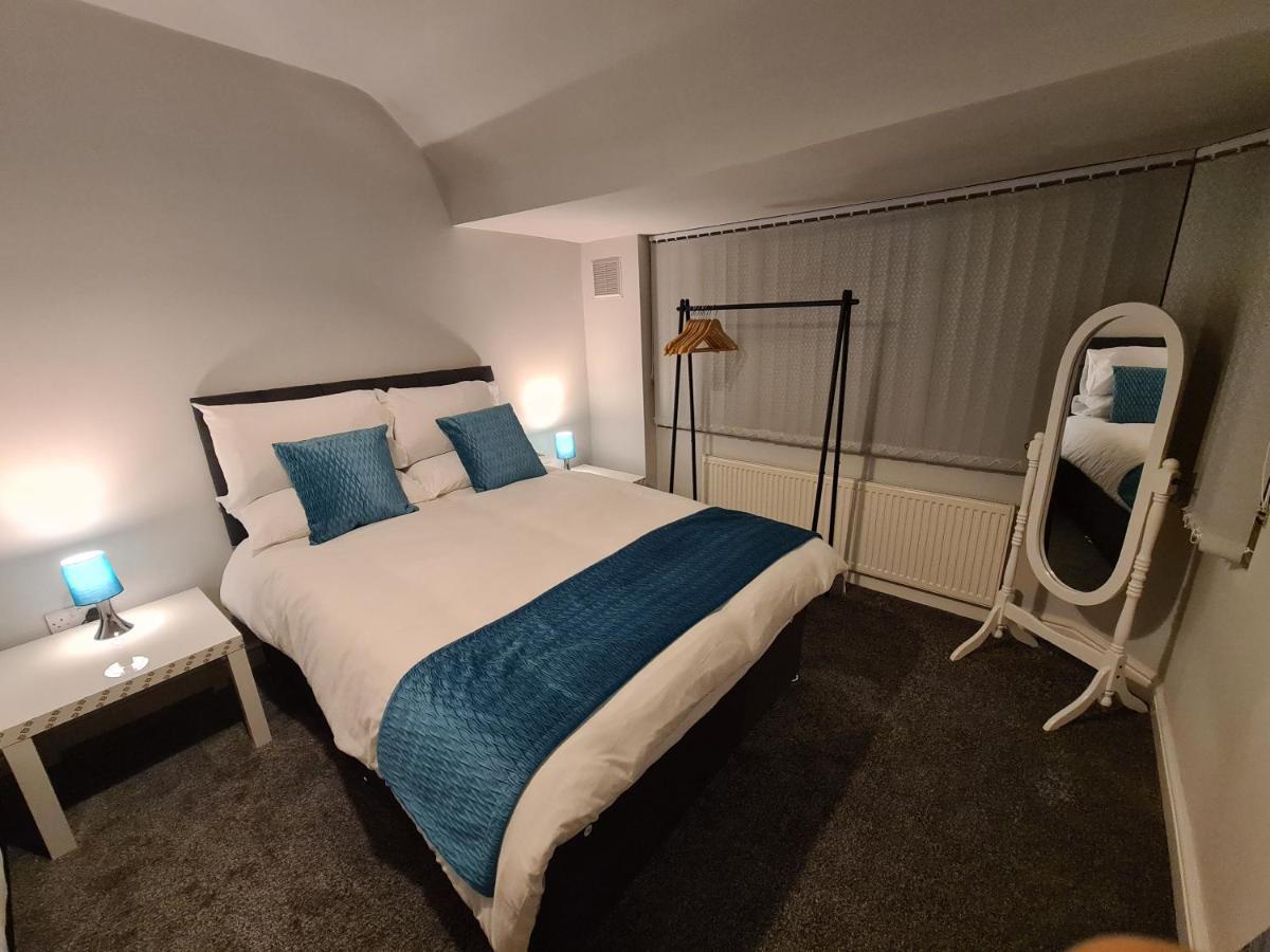 Whole House - 4 Bedrooms - Parking - Sleeps 8 Birmingham Buitenkant foto